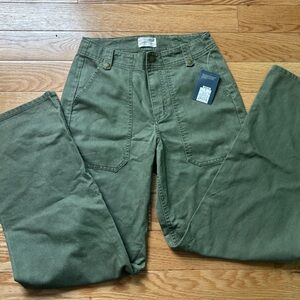 Woman’s Green Pants